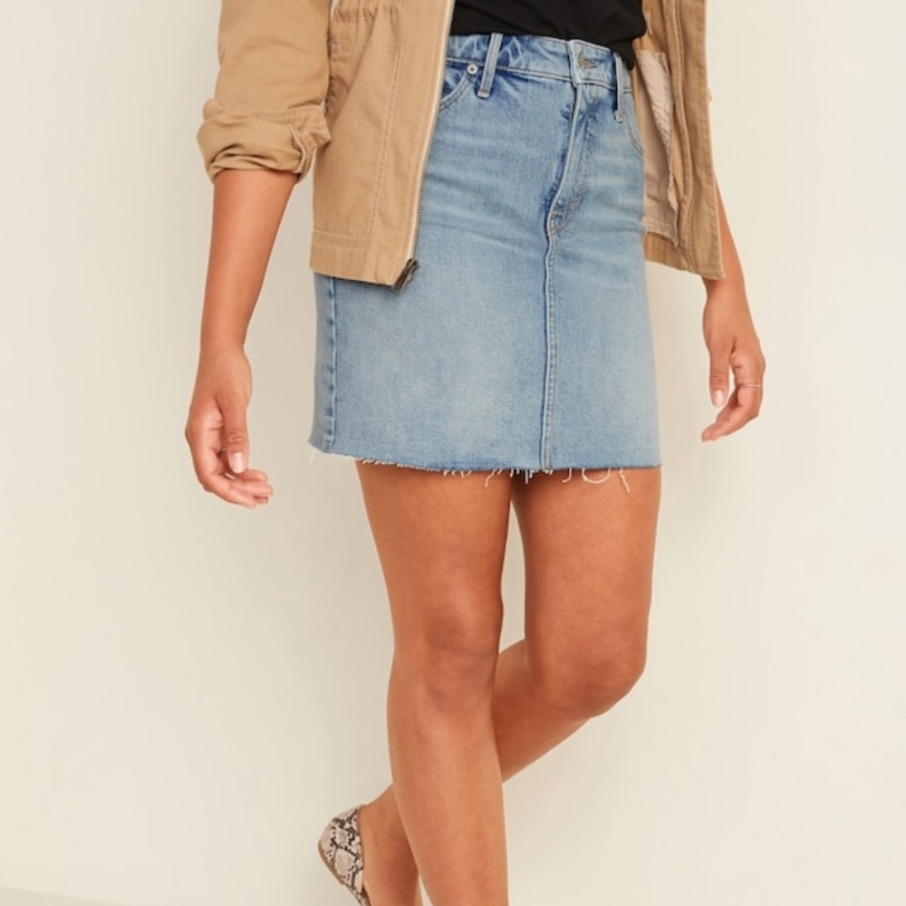Women’s Old Navy High-Waisted Jean Skirt Size 6
